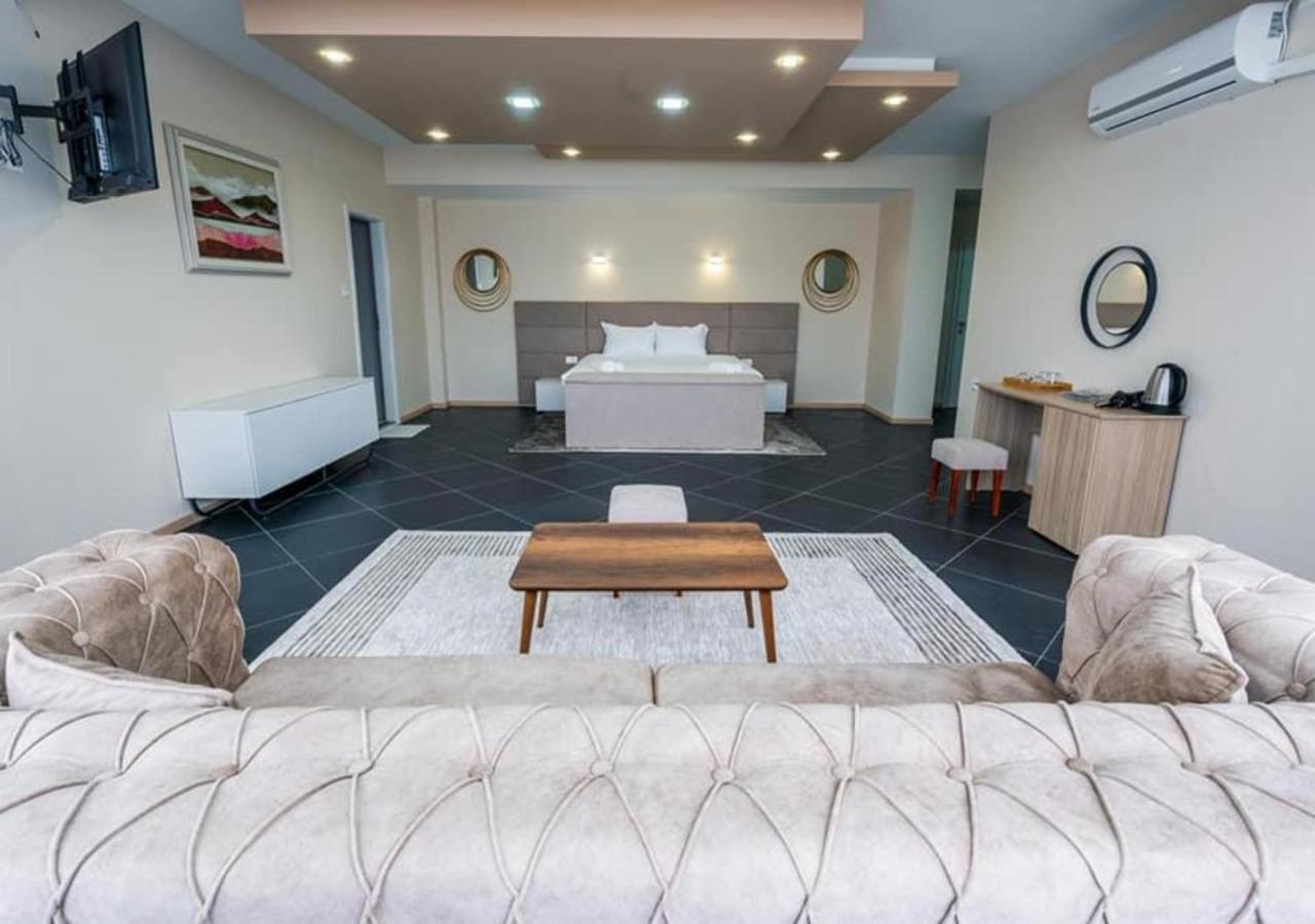 Suto Orizari Hotel & Resort Bon Bon מראה חיצוני תמונה