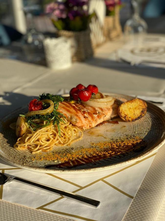 Suto Orizari Hotel & Resort Bon Bon מראה חיצוני תמונה