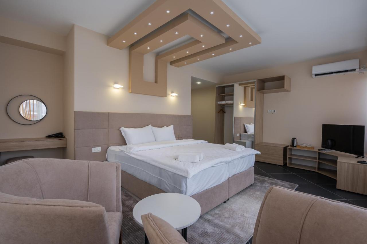 Suto Orizari Hotel & Resort Bon Bon מראה חיצוני תמונה